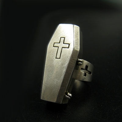 Onlysda Undertaker Skull Gothic Antique Vampire Ring